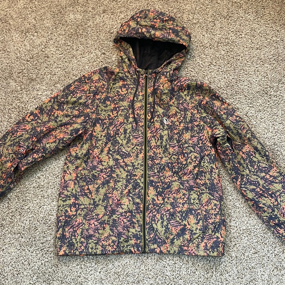 Volcom wind breaker size M